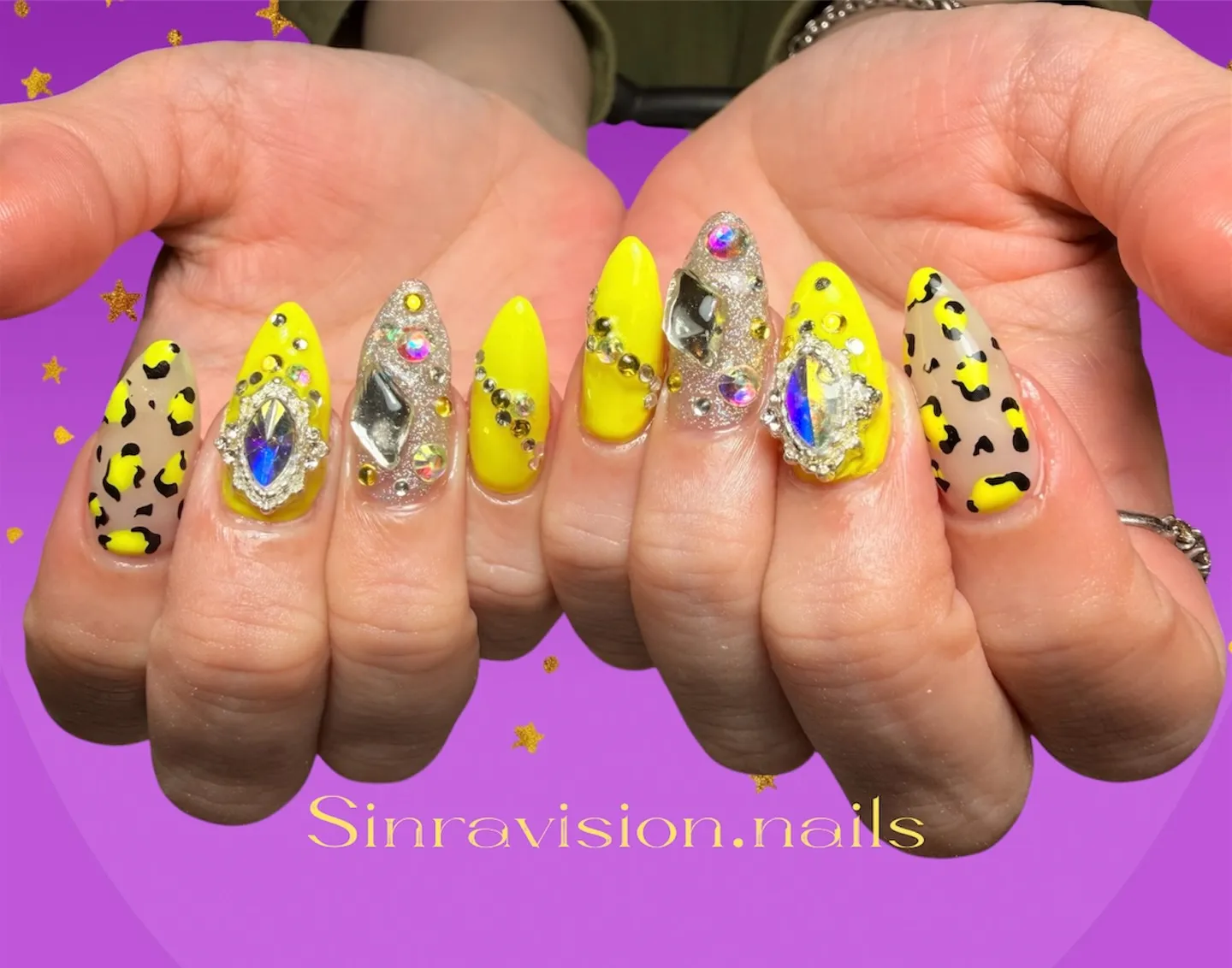 🟡🟡🟡豹とネオン🟡🟡🟡